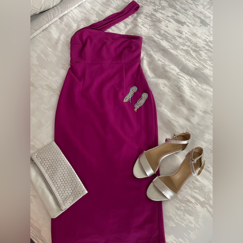 Lulus hot pink magenta / Size Medium / Asymmetrical one shoulder midi dress